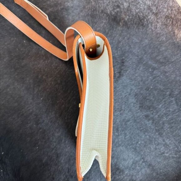 Yves Saint Laurent Handbag - Picture 5 of 10